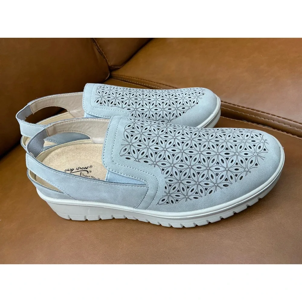 Easy‎ Street Petal Sandals Womens 6.5 Grey Excellent Laser Cut Wedge Slingback